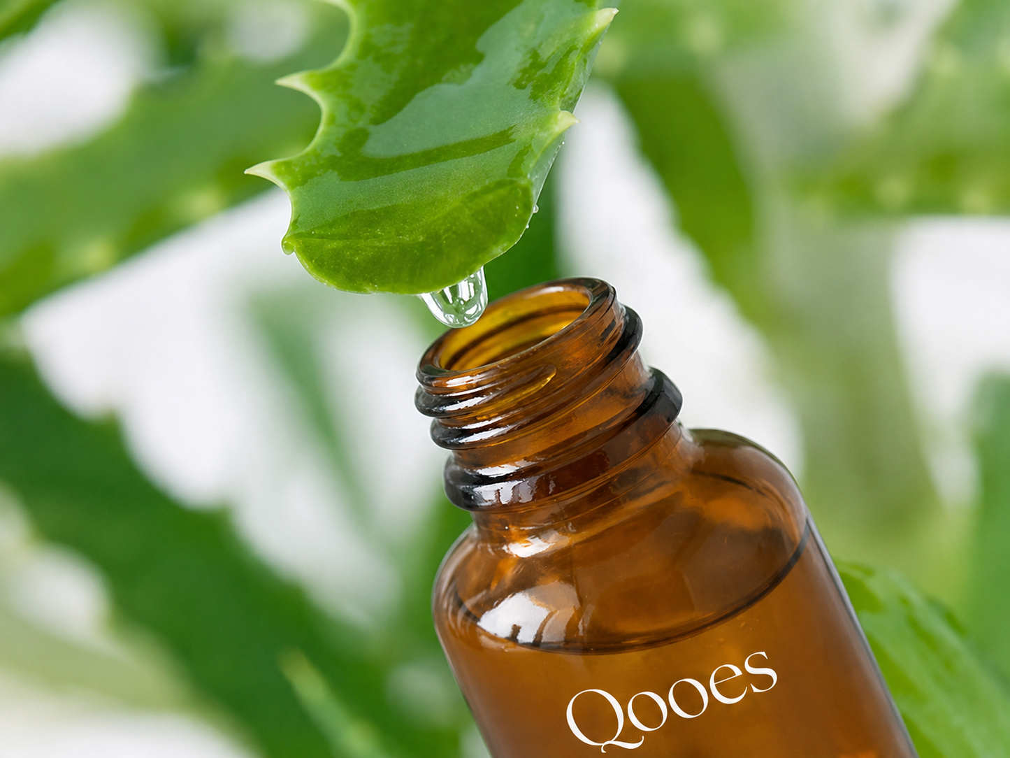 Qooes 4D Hyaluronic Deep Hydration & Age-Defying Serum